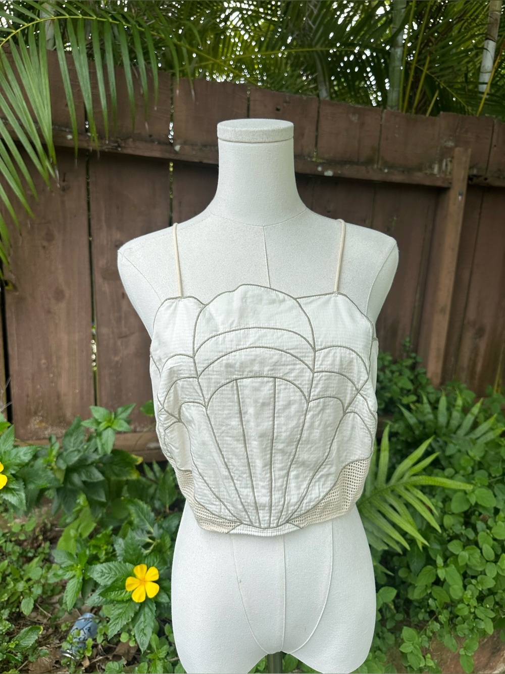 Anthropologie Celandine Seashell Halter Crop Top Size M NWT